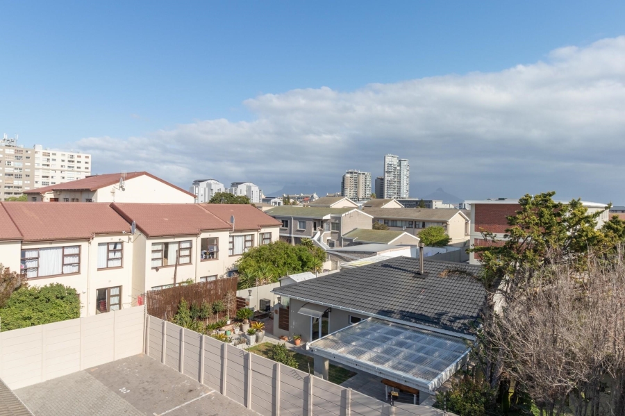 To Let 1 Bedroom Property for Rent in Bloubergrant Western Cape